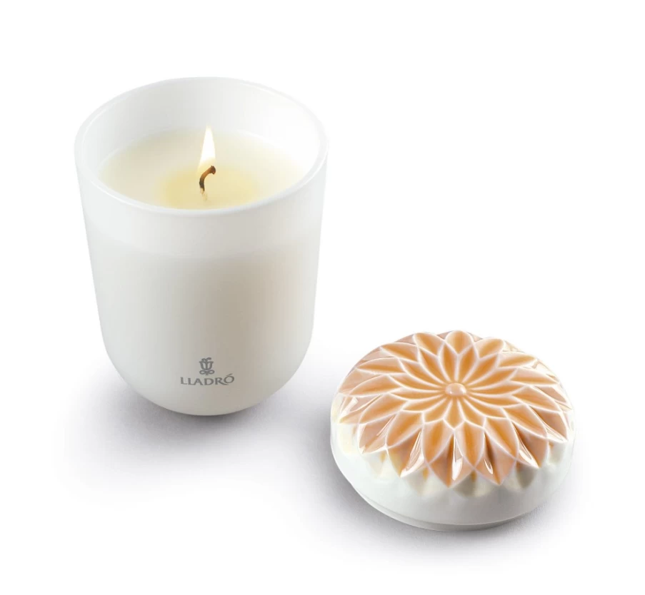Lladró Gardens Of Valencia Scented Candle – Echoes Of Nature Collection