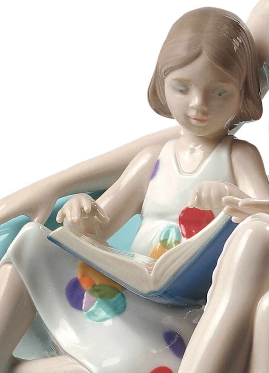 Lladró Our Reading Moment Porcelain Mother Figurine - Elegant Collectible Statue