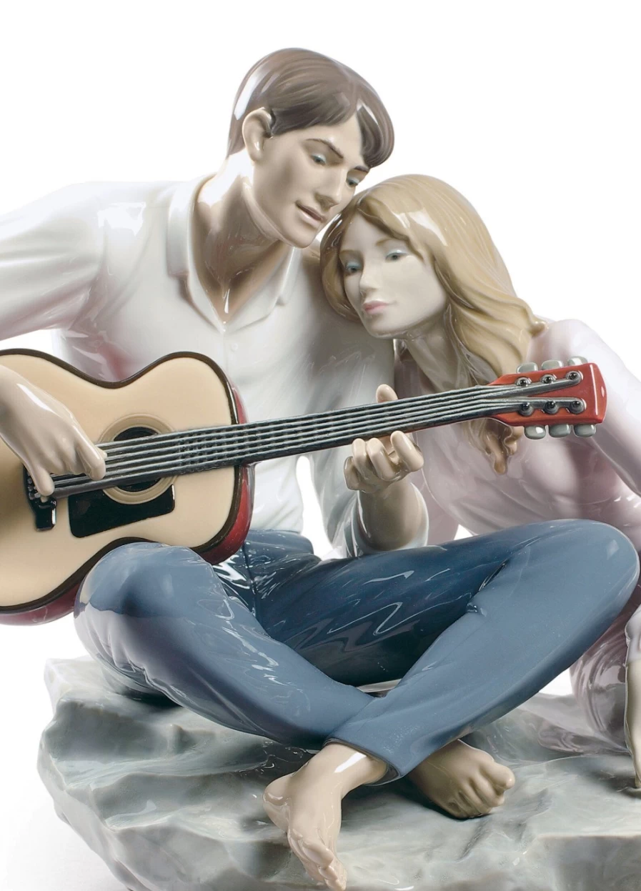 Lladró Our Song Romantic Couple Figurine - Handcrafted Porcelain Sculpture