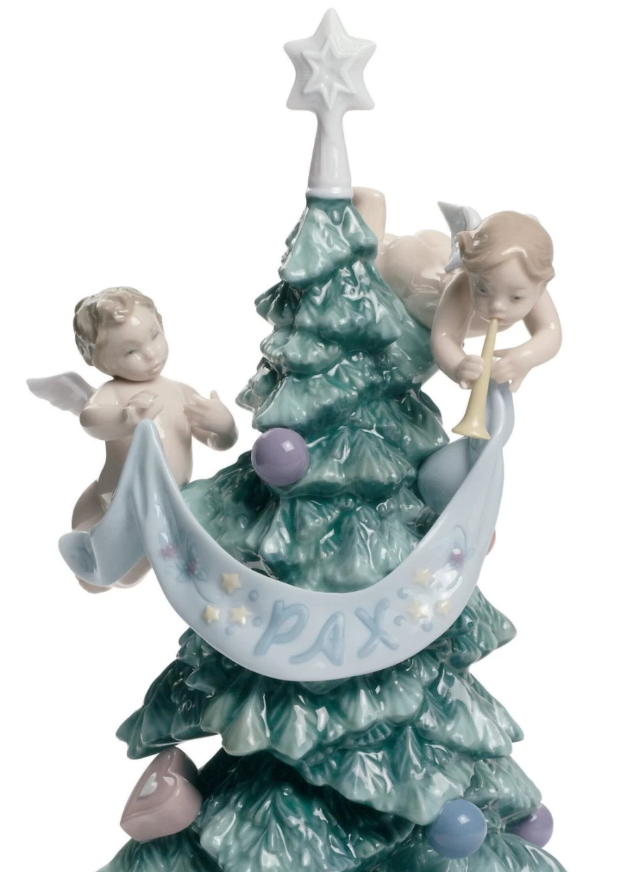 Lladró Evergreen Peace Tree Figurine - Handcrafted Porcelain Collectible