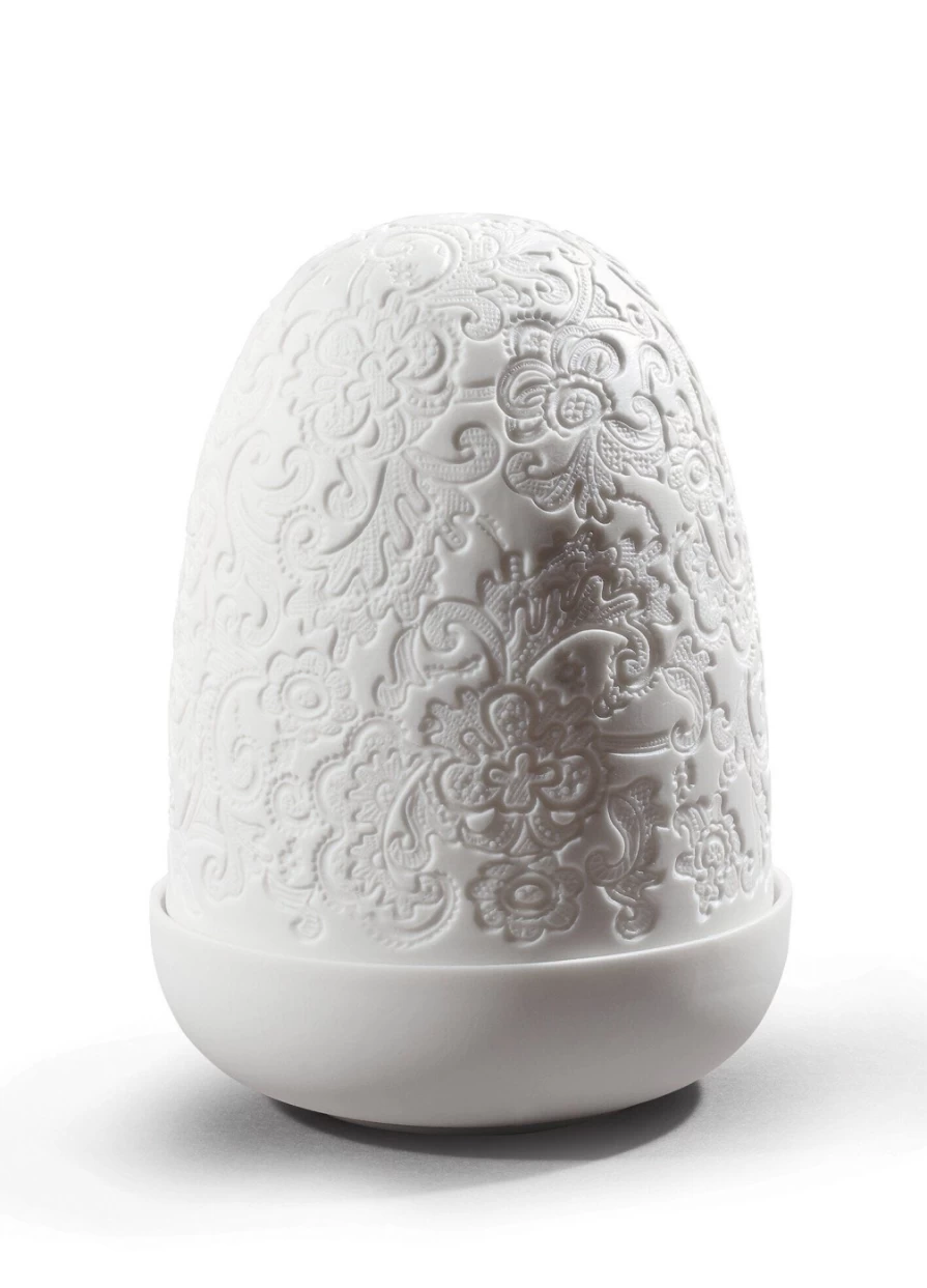 Lladró Elegant Lace Dome Table Lamp - Handcrafted Porcelain Lighting for Home Decor