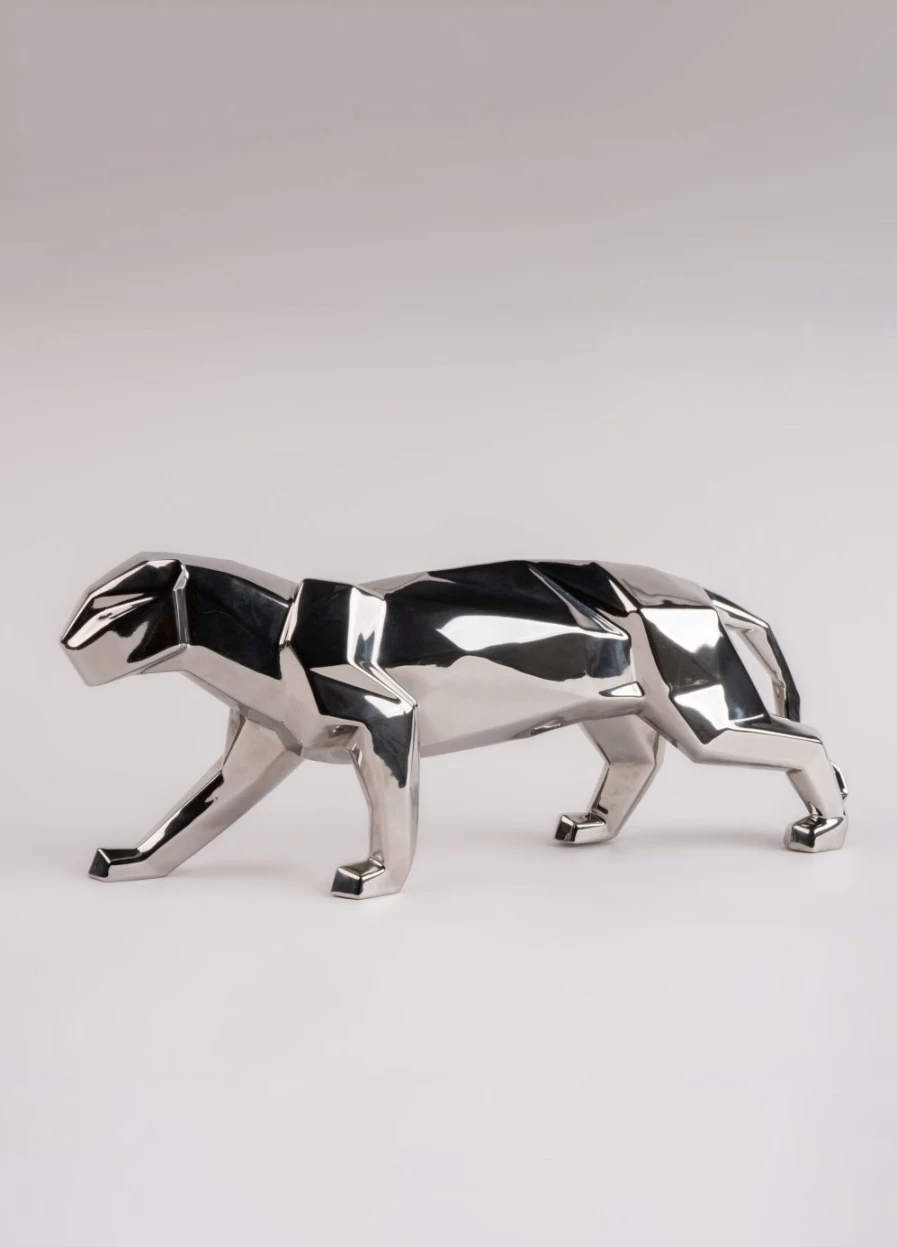 Lladró Silver Panther Sculpture – Handcrafted Porcelain Art Figurine