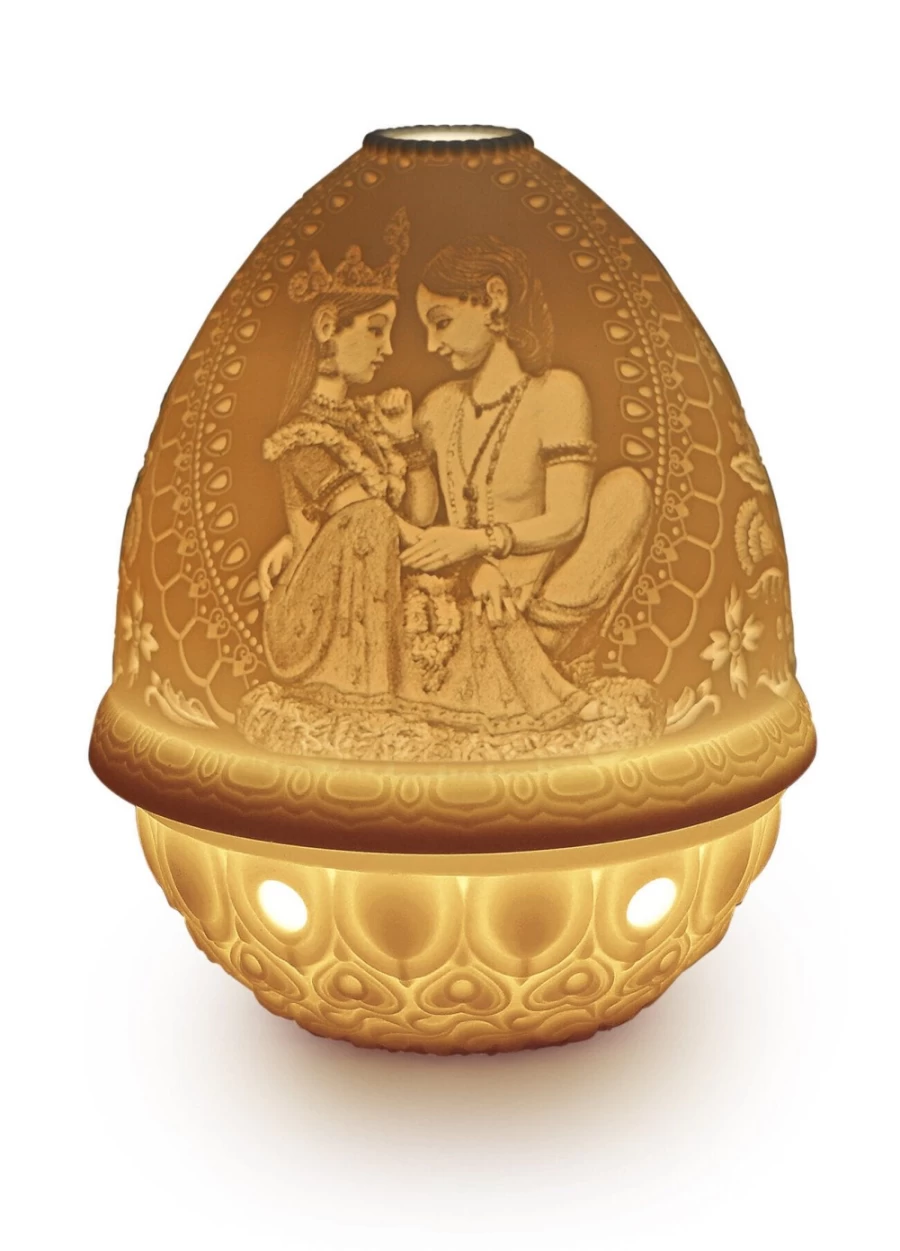 Lladró Divine Love Lithophane Night Light - Handcrafted Porcelain Art Piece