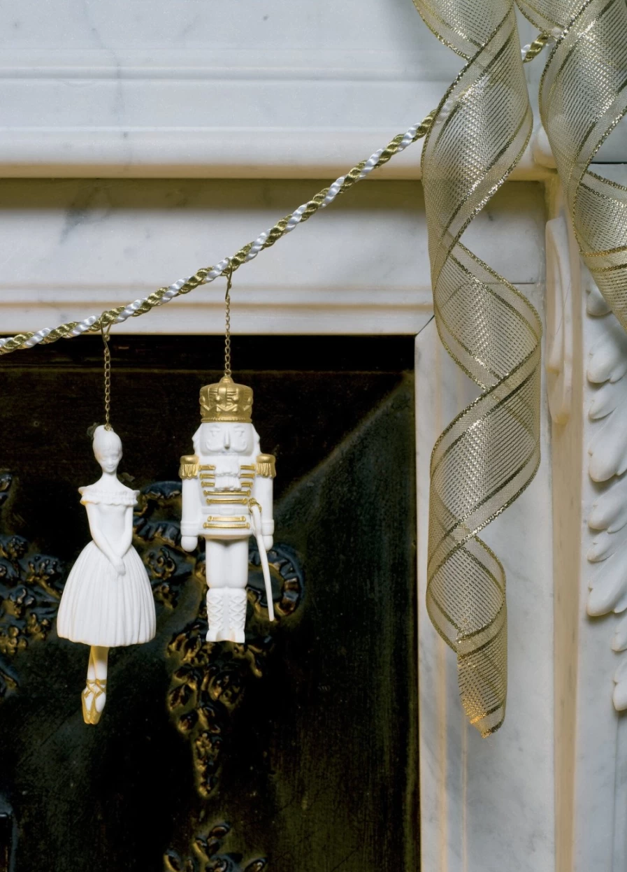 Lladró Golden Ballerina Christmas Ornament - Handcrafted Porcelain Holiday Decoration