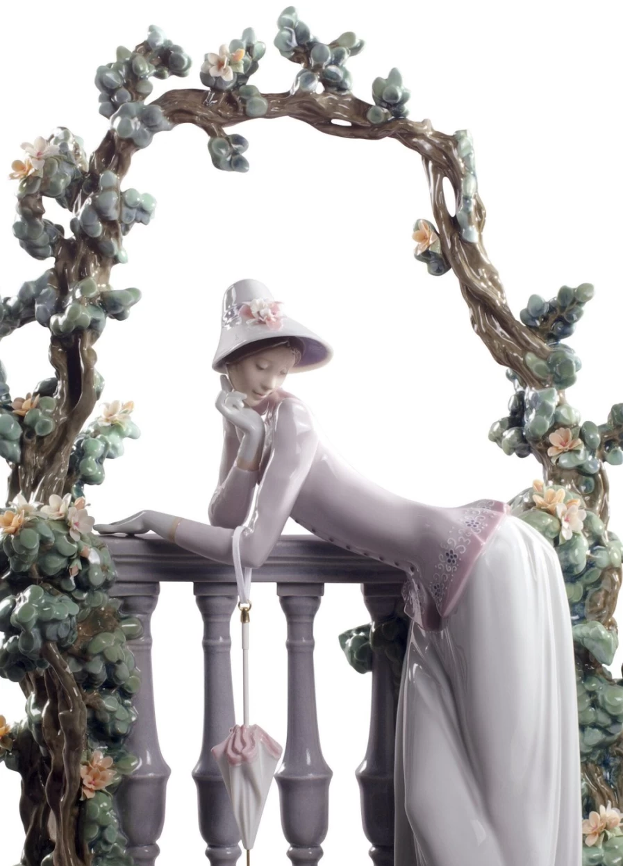 "Lladró Balustrade Woman Sculpture – Elegant Porcelain Art Figurine"