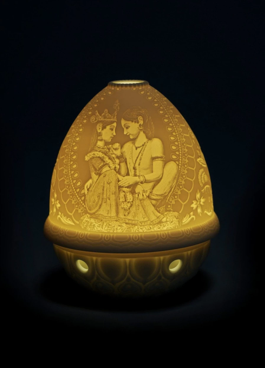 Lladró Divine Love Lithophane Night Light with Rechargeable LED for Home Decor