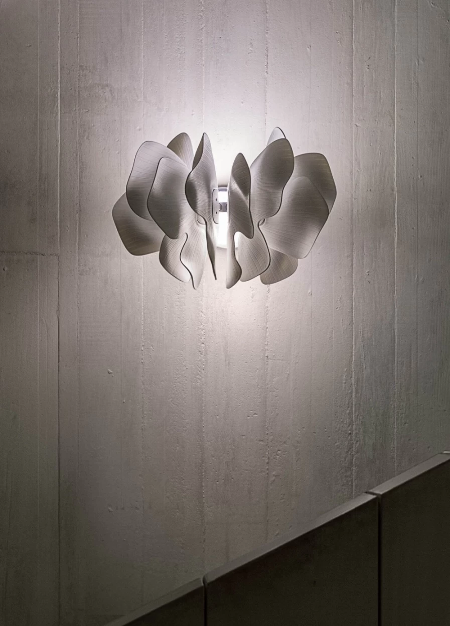 Lladró White Nightbloom Wall Sconce – Elegant Ceramic Lighting for Home Decor